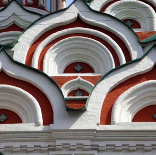 Кокошник в архитектуре
